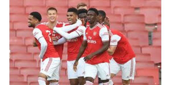 Arsenal se destaca na Liga Europa